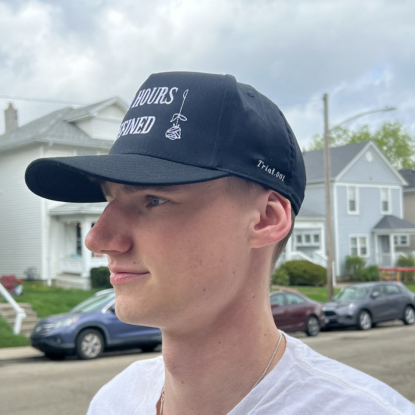 Fallen Rose Snapback // Black x White